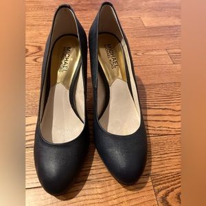 Michael Kors Shoes Flex Pumps Navy Size 7.5